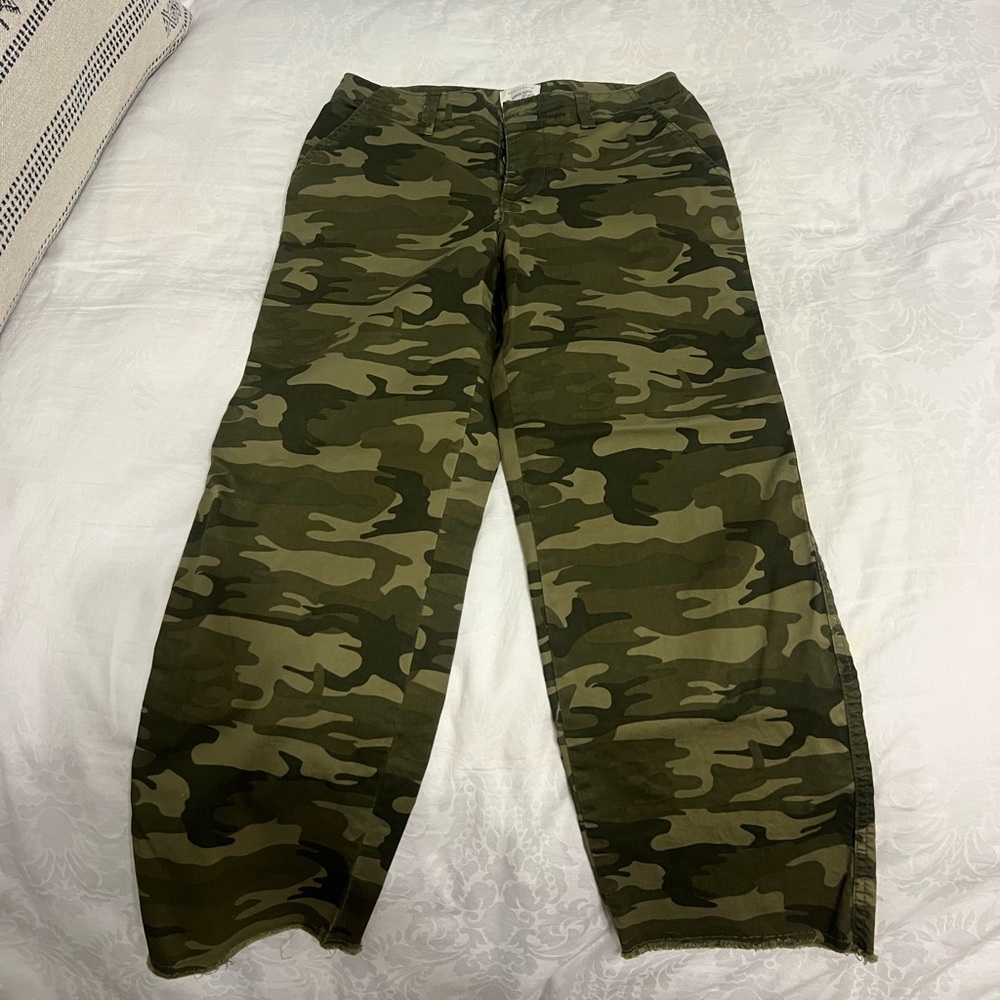 Women's camo pants